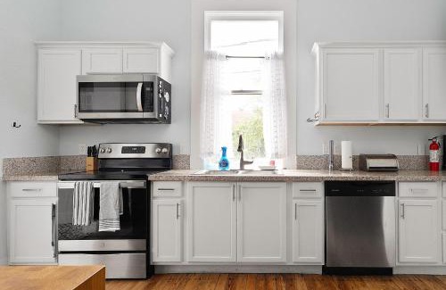Seguin House | Ellie Marie House