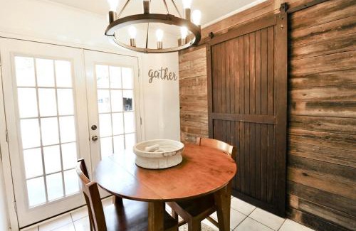 Bono House | Ellie's place