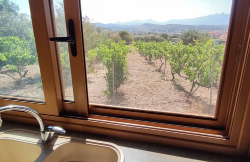 Markopoulo Mesogaias Villa | Ellie's StoneHouse