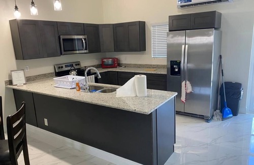 Freeport Apartment | Ellies Place
