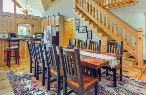East Ellijay House | Ellijay Cabin with Hot Tub and Mountain Views