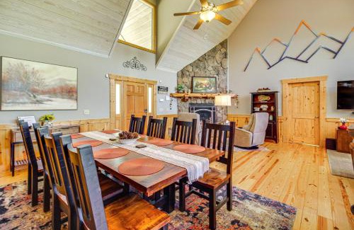 East Ellijay House | Ellijay Cabin with Hot Tub and Mountain Views