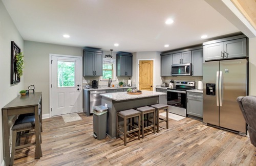 Ellijay House | Ellijay Retreat w/Access to Community Pools!