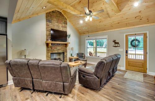 Ellijay House | Ellijay Retreat with Access to Community Pools!