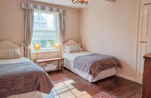Cleobury Mortimer House | Ellinor House