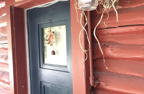 Grawn Cabin | Ellis Lake Resort - Oak Logroom-Interlochen/Traverse City
