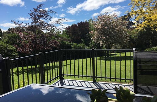 Dyerville House | ELLSTONE farm,4km from Mba, mountain views,private,spa.Wifi.(linen extra fee)