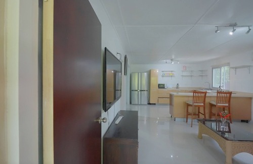 Port Vila House | Elluk East 5 Bedroom House