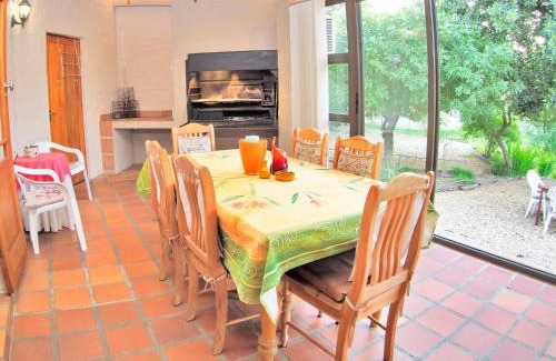 Darling Bed & Breakfast | Elly's Place B&B