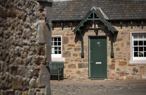 Gorebridge Cottage | Elm Cottage - a charming traditional stone cottage with 2 bedrooms on Arniston Estate