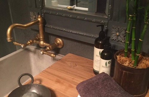 Oatlands Bed & Breakfast | Elm Cottage Barn
