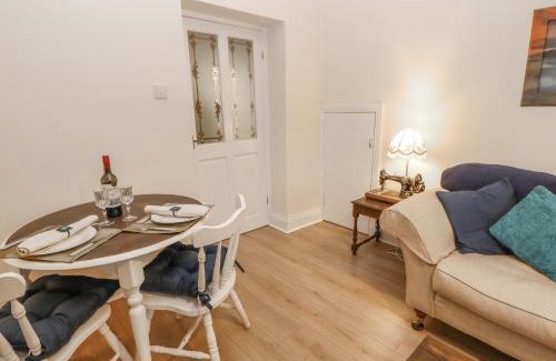 Wolsingham House | Elm Cottage