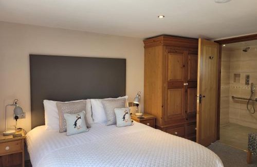 Frampton House | Elm Cottage
