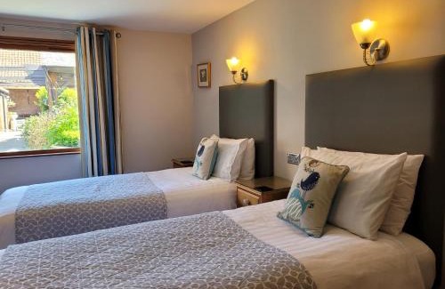 Frampton House | Elm Cottage