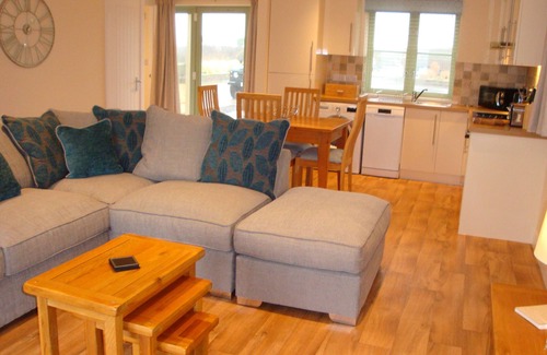 Grampound Cottage | Elm Cottage, Purpose Built Wheelchair Friendly Cottage