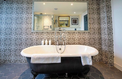 York Hotel | Elmbank York, Tapestry Collection by Hilton