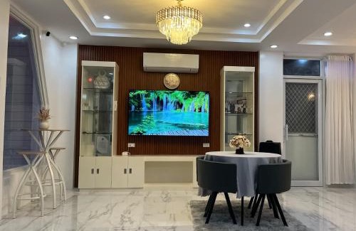 Ginatilan Villa | Elmo & Alice Villa Resort