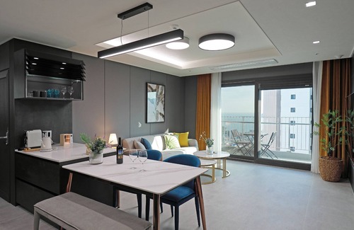 Busan Apartment | ElMomento Osiria
