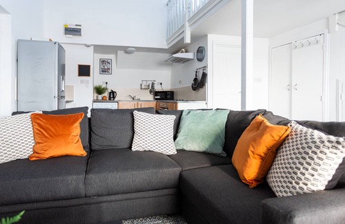 Leigh-on-Sea Apartment | Elmsleigh Lofts by Sorted Stay