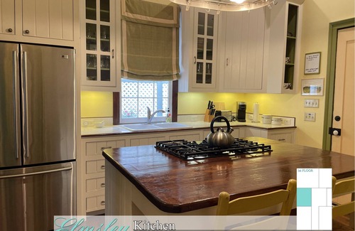 Natchez House | Elmsley Cottage charm and spaciousness in Natchez.