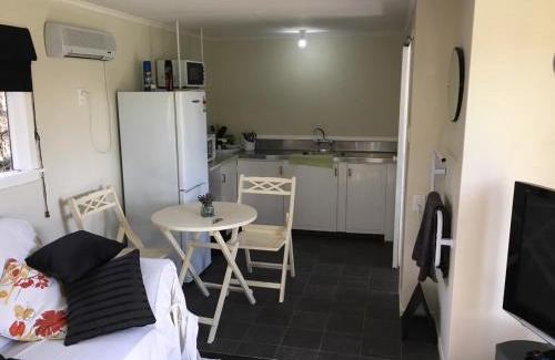 Greytown House | Elmwood Studio 143 Papawai Rd A quiet place just out of town