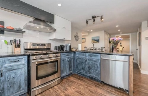 Elora Apartment | Elora Gingerbread House Airbnb