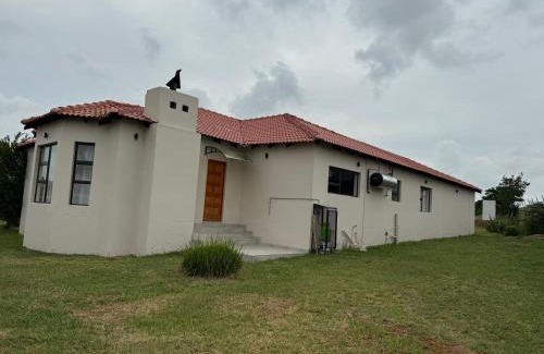 Vaal Marina Apartment | Elroi Estates