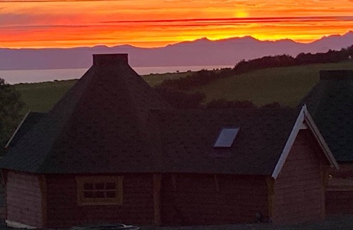 Kirkmichael House | Elsay May Luxury Lodges Exclusively for Couples Over 25yrs and Dog Friendly