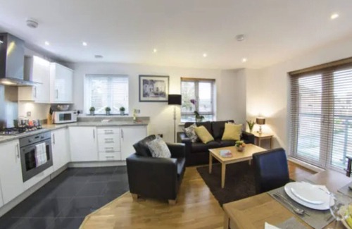 Borehamwood Apartment | Elstree - spacious 2 bedroom, 2 bathroom apartmentn