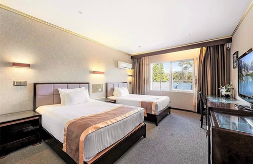 Eltham Hotel | Eltham Gateway Hotel