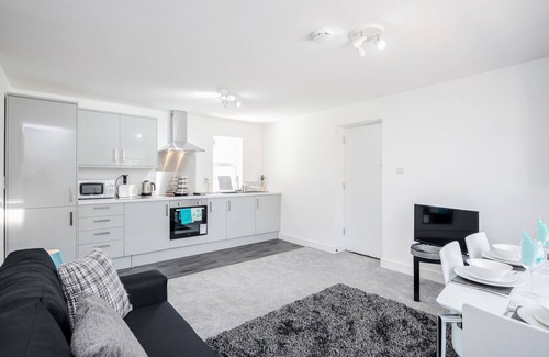Uxbridge South Apartment | Elthorne Luxury Apartments EL3