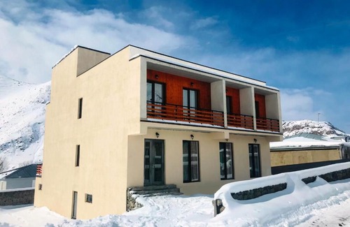 Gergeti House | Eltisy Guest House