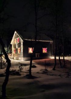 Lenvik House | Elvestua