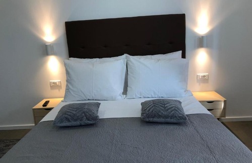 Velika Gorica House | Elvis Rooms Airport