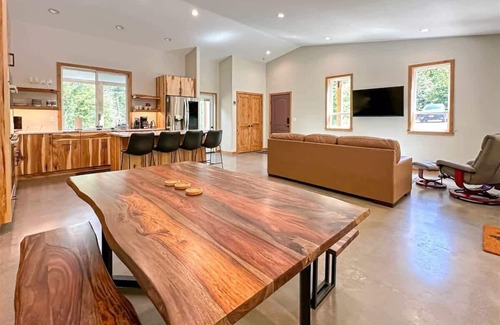 Port Angeles House | Elwha Place Cozy Woodsy Retreat Near Elwha Beach
