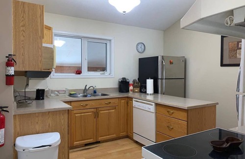 Fort McMurray House | ELWOOD: 1 Bedroom Space T4