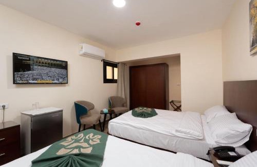 Qena Hotel | Elyasmene