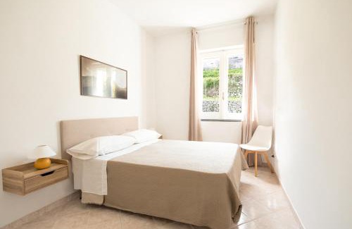 Lacco Ameno Apartment | Elysium House - Apartment in Villa with Garden