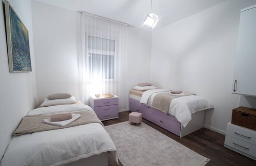 Mostar House | Ema's Oasis Apartment Mostar. Your perfect getaway with Parking and Garden