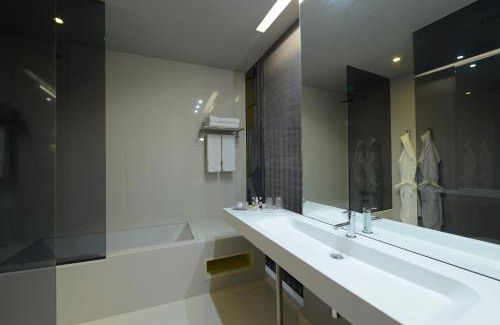 Guimaraes Hotel | EMAJ Boutique Hotel