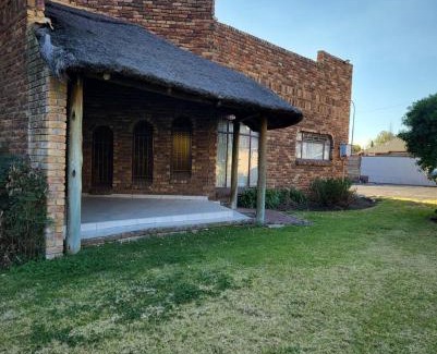 Secunda House | Emakhonkosi Guest House
