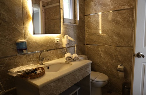 Sindirgi Hotel | Eman Termal Otel