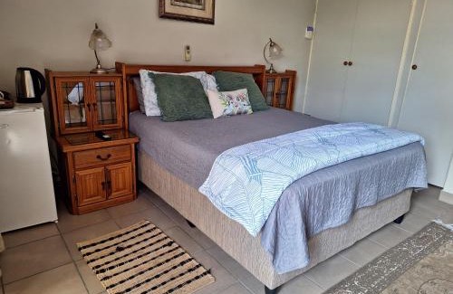 Mokopane Bed & Breakfast | Emani Guest House