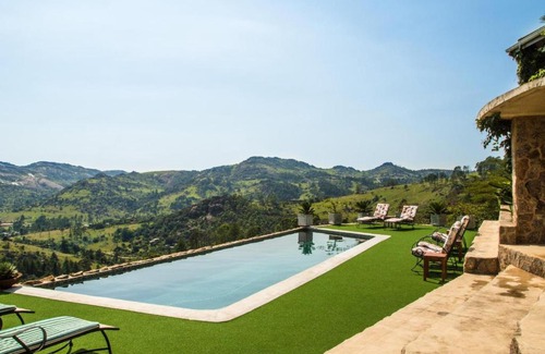 Hhohho House | Ematjeni Retreat & Guesthouse