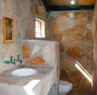 Narok Bed & Breakfast | emayian geust house