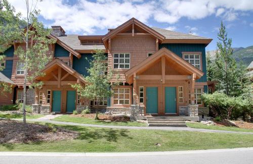 East Kootenay Resort | Embarc Panorama