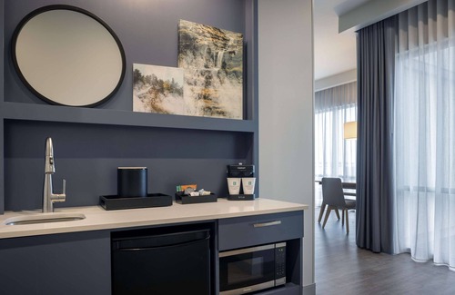 Bowling Green Hotel | Embassy Suites by Hilton Bowling Green