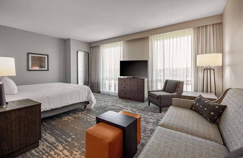 Jonesboro Hotel | Embassy Suites by Hilton Jonesboro Red Wolf Convention Center