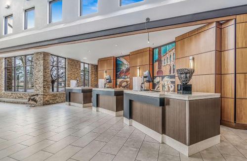 Romulus Hotel | Embassy Suites by Hilton Detroit Metro Airport