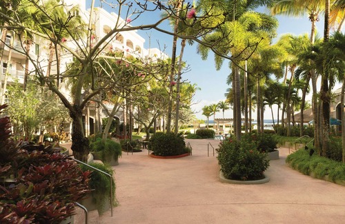 Dorado del Mar Resort | Embassy Suites by Hilton Dorado del Mar Beach Resort